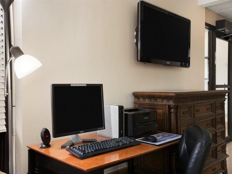 Days Inn By Wyndham Jacksonville Airport Bagian luar foto