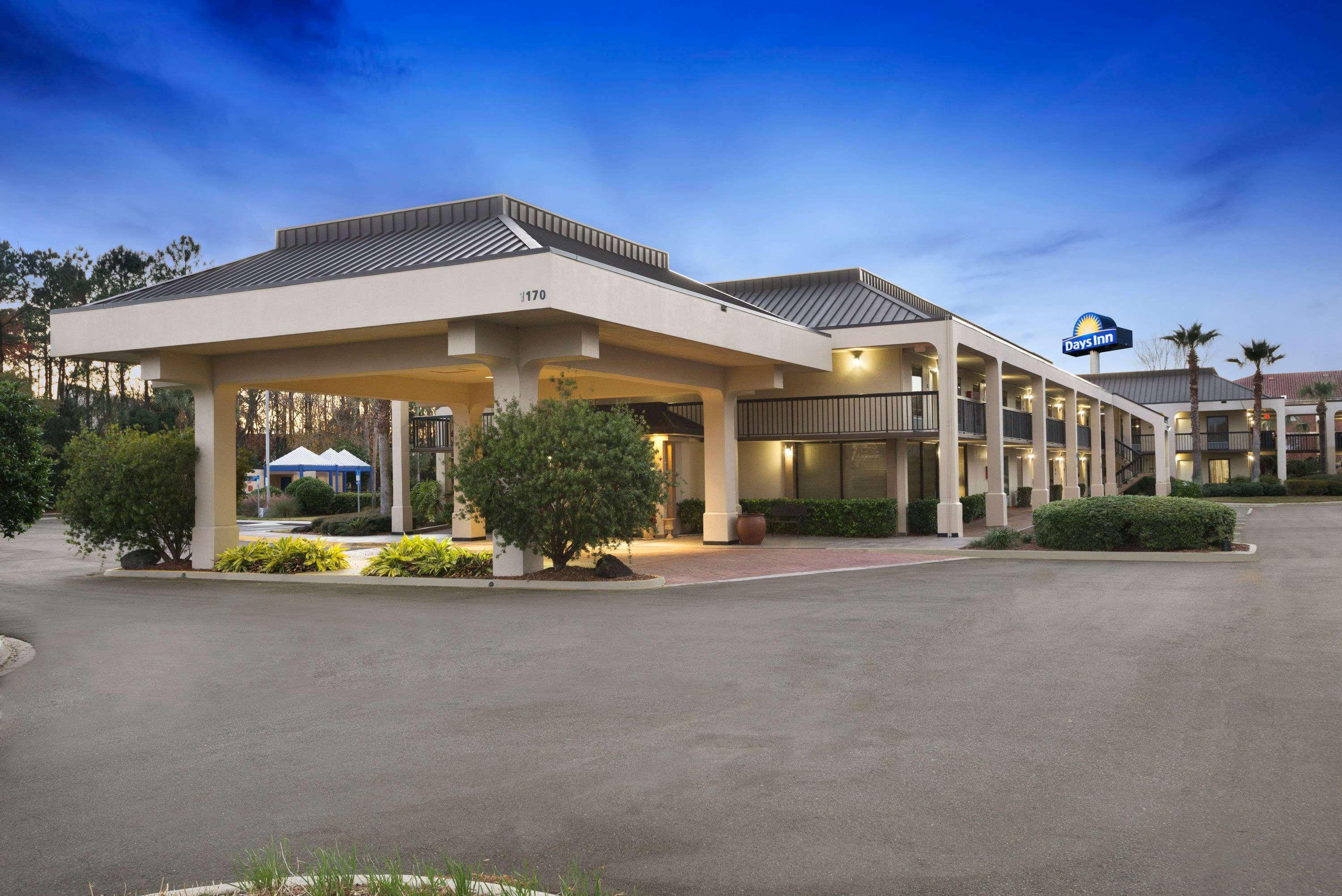 Days Inn By Wyndham Jacksonville Airport Bagian luar foto