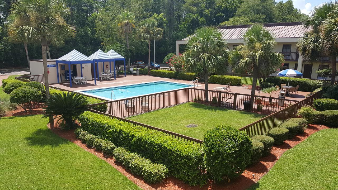 Days Inn By Wyndham Jacksonville Airport Bagian luar foto